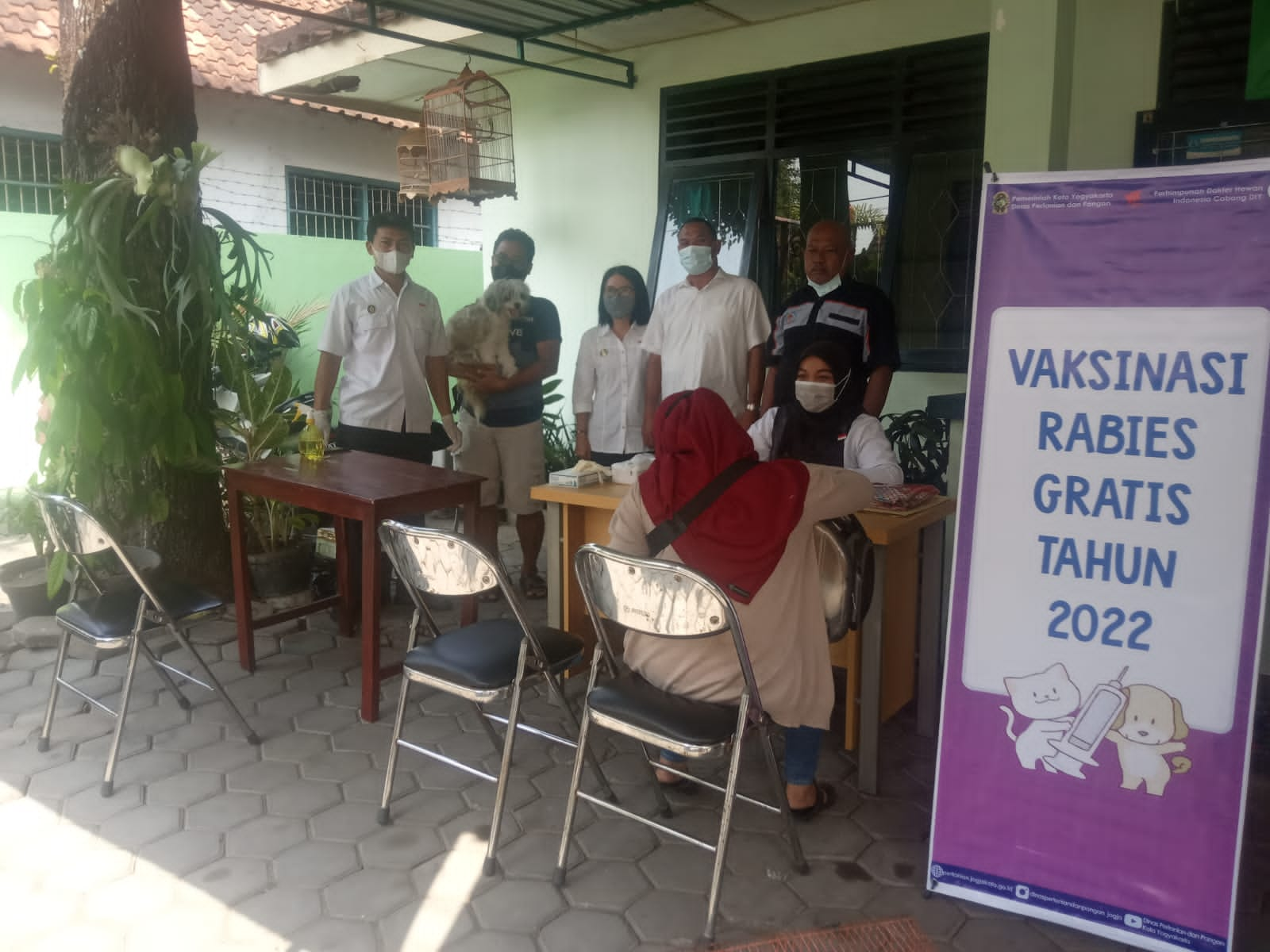 VAKSINASI RABIES GRATIS DI KELURAHAN GEDONGKIWO