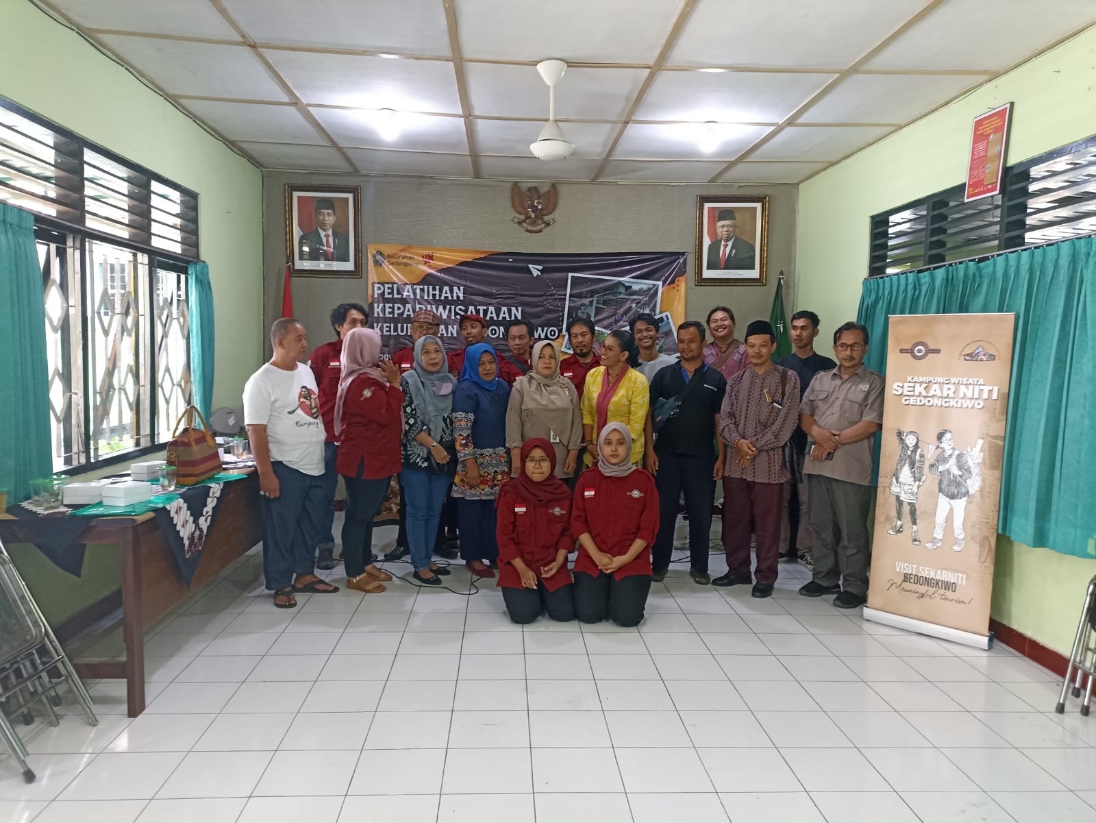 Pelatihan Kepariwisataan bagi Pokdarwis Kampung Wisata Sekar Niti Gedongkiwo